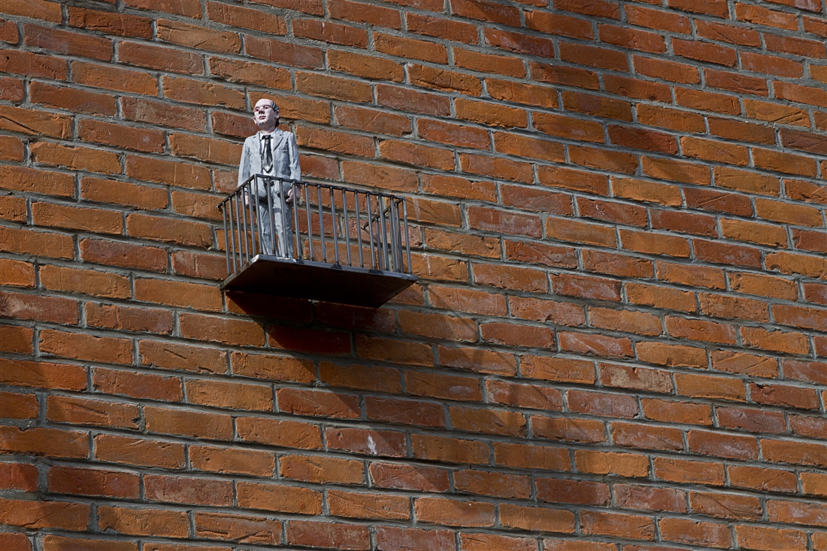 resized_isaac_cordal_cement_eclipses_oostende_IMG_0995
